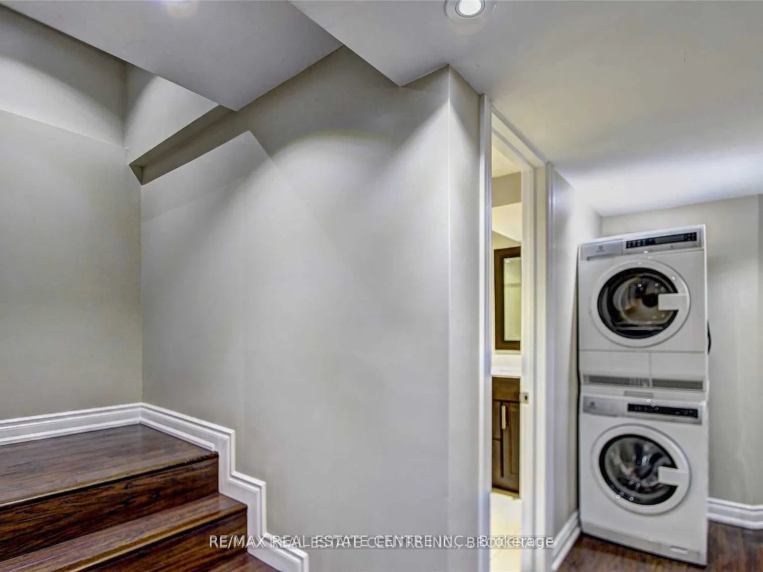 2 bed, $2,000 — Photo 4