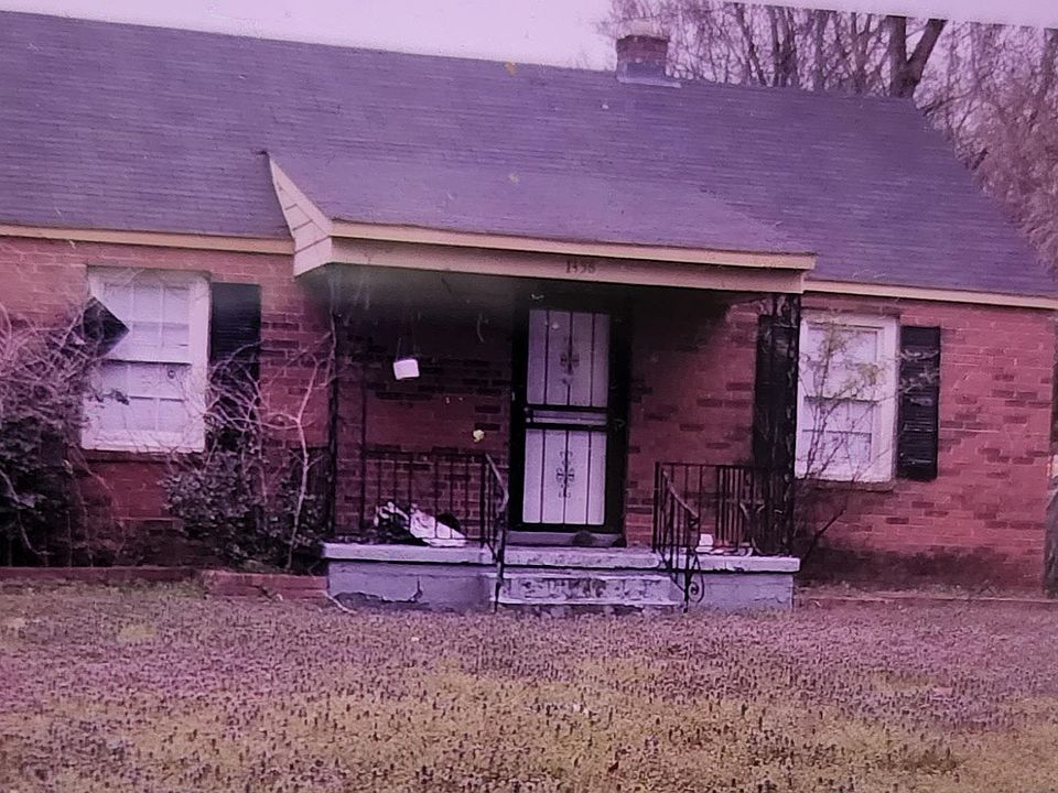 2nd image of 1456 Rienel St