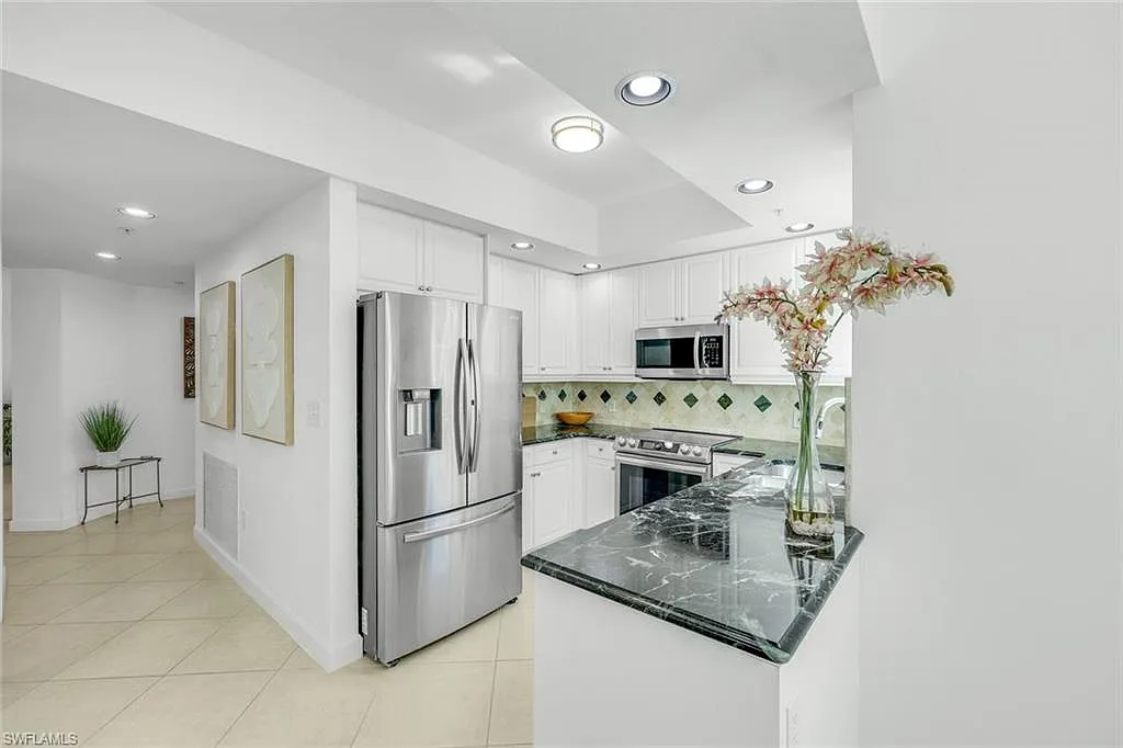 315 Dunes Blvd — Photo 4