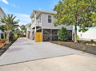 415 Greenville Ave #A, Carolina Beach, NC 28428