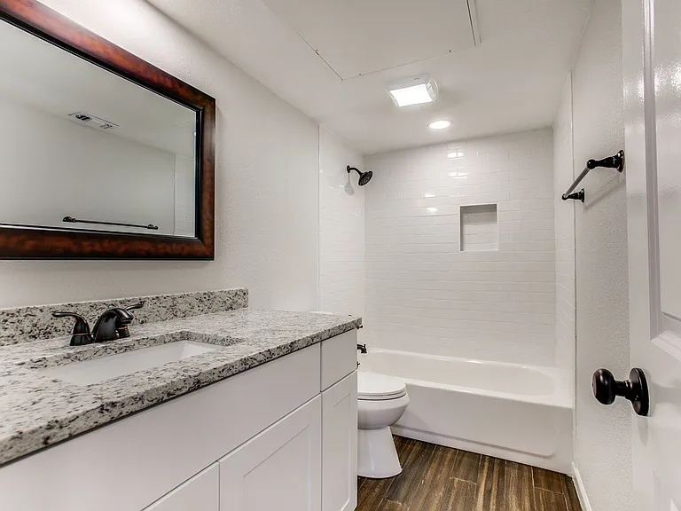 Creekside Condominumums — Photo 47