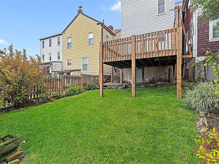 27 Dilworth St — Photo 2