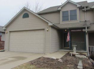 657 Hill St, Sycamore, IL 60178