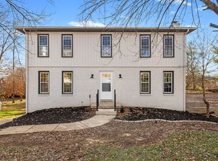 2053 Huckleberry Cir, Lexington, KY 40514