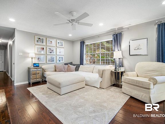 5th image of 4228 Spring Valley Dr S