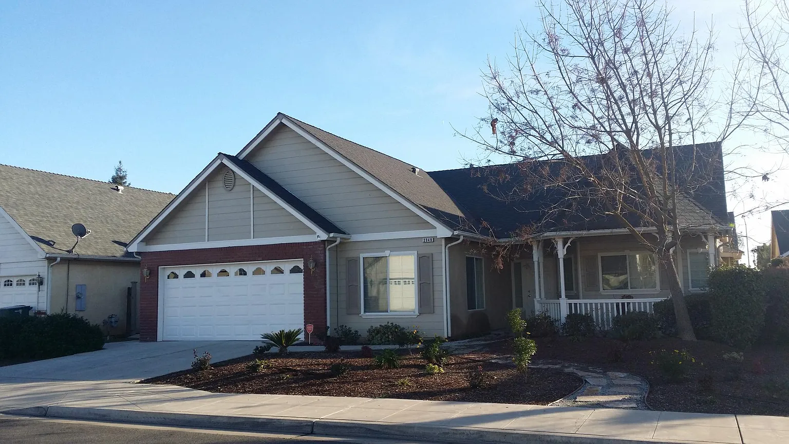 2949 E Christopher Dr photo 1