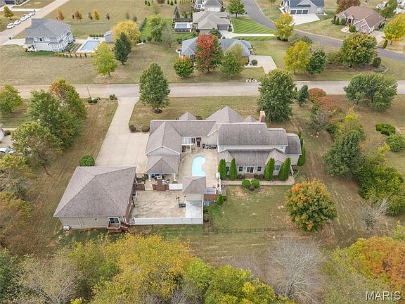 4th image of this home