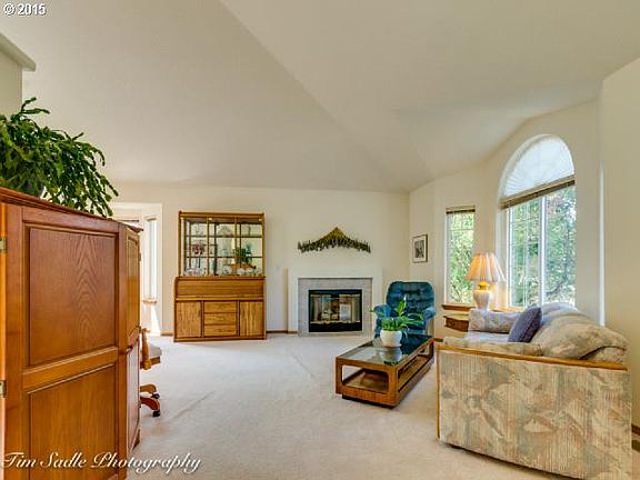 2nd image of 3202 NE Kaster Dr