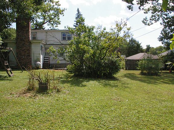 3rd image of 24850 W Oak Ave