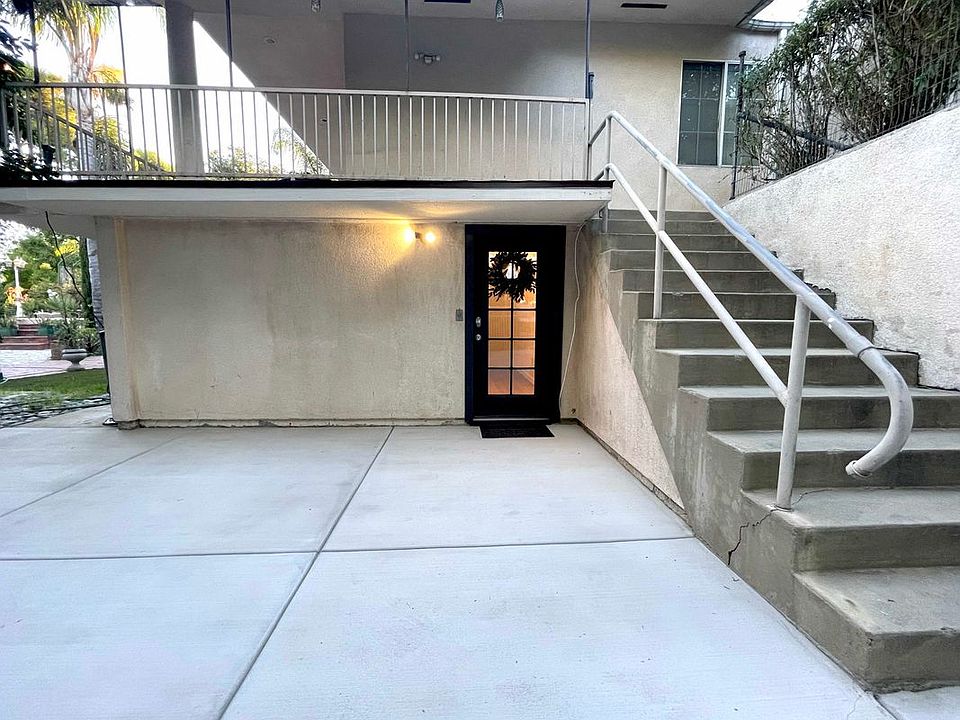 1st image of 3141 Hillview Dr N #B