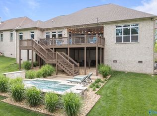 19 Ridge Bluff Cir SE, Huntsville, AL 35803