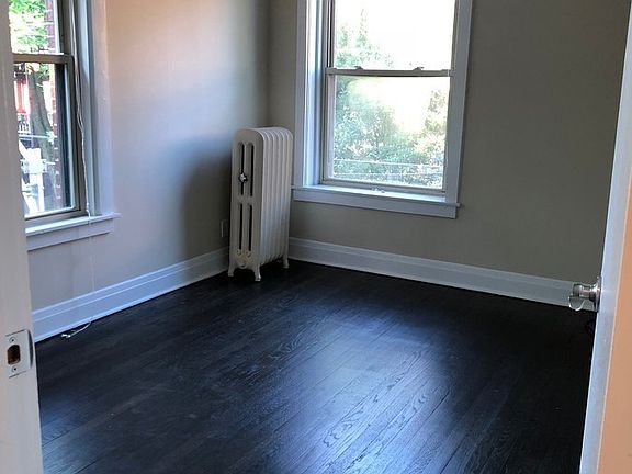 2nd image of 925 W Schubert Ave #3A