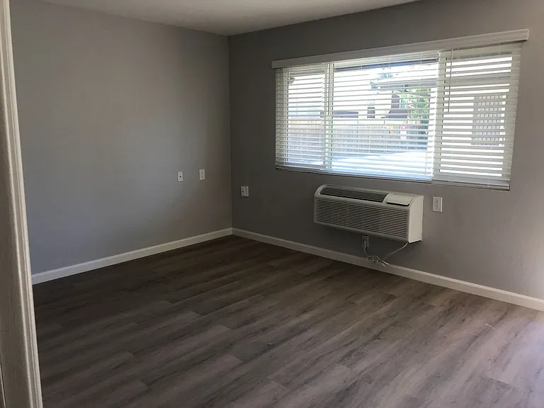 Katz - 945 Pine — Photo 26