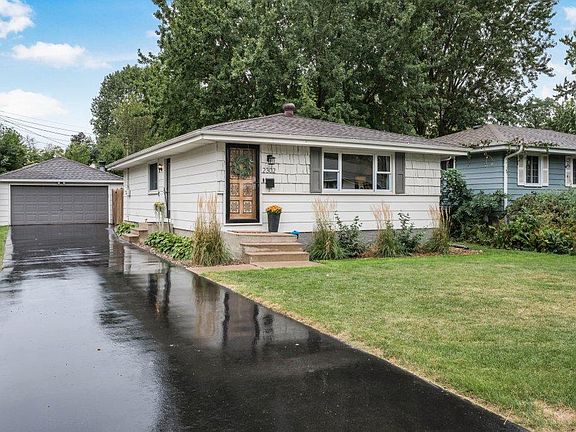 4th image of 2302 Maiden Ln