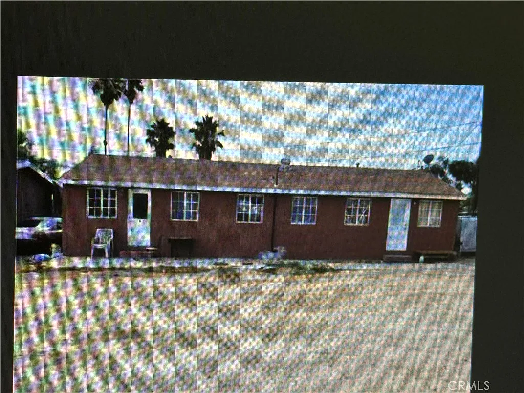 2 bed, 1024 sqft, $2,000 — Photo 1