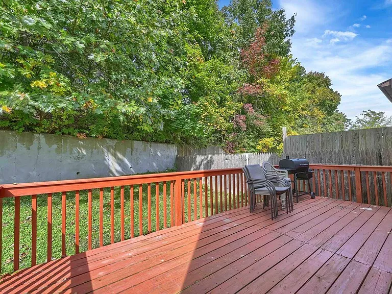 16 Fitzgerald Ct — Photo 16