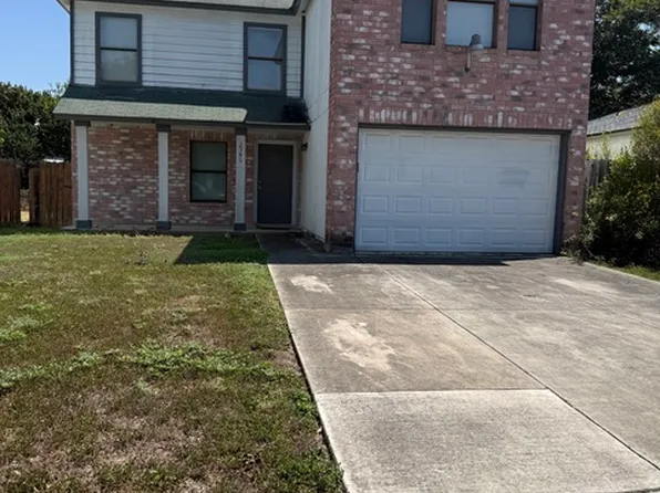 2946 Moss Plain Dr, San Antonio, TX 78245