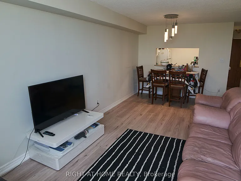 1700 Eglinton Ave E #609 — Photo 3