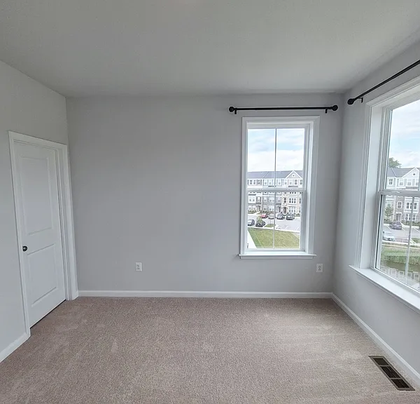 648 Brookwood Glen Ter #B — Photo 48