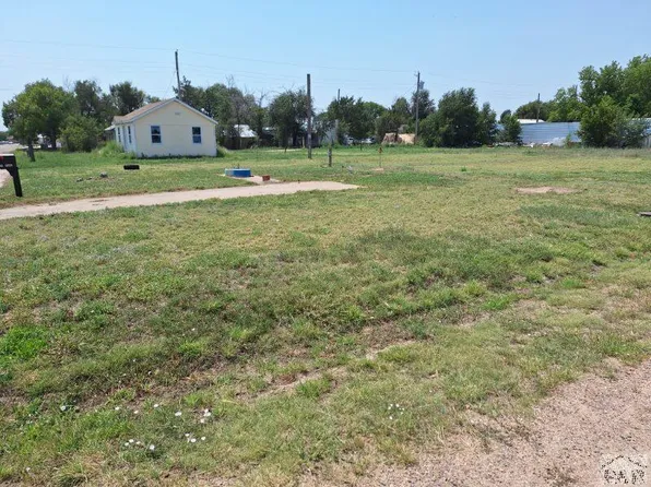 609 Park St, Springfield, CO 81073