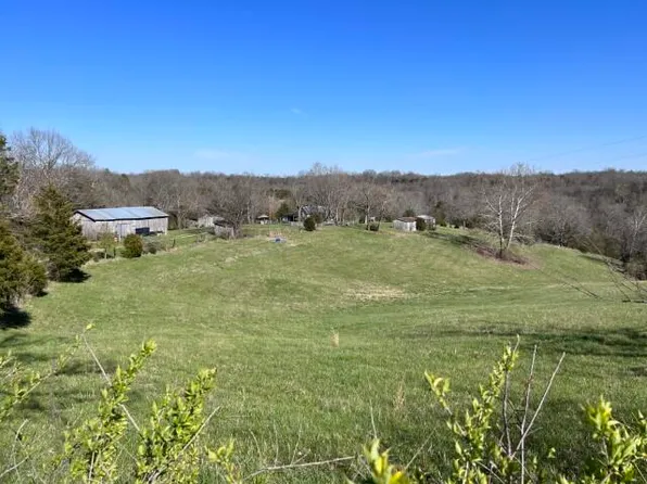 1019 Dugansville Rd, Salvisa, KY 40372