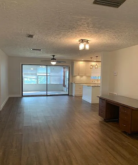 619 Desoto Ln — Photo 7