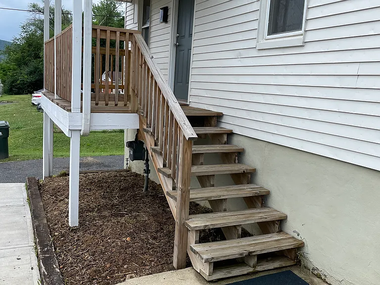 235 Port Republic Rd — Photo 1
