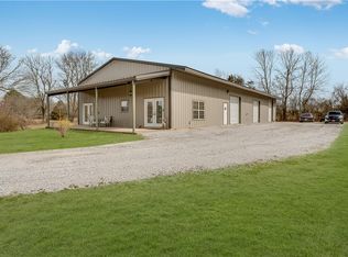 2018 S Harris Ln, Fayetteville, AR 72701