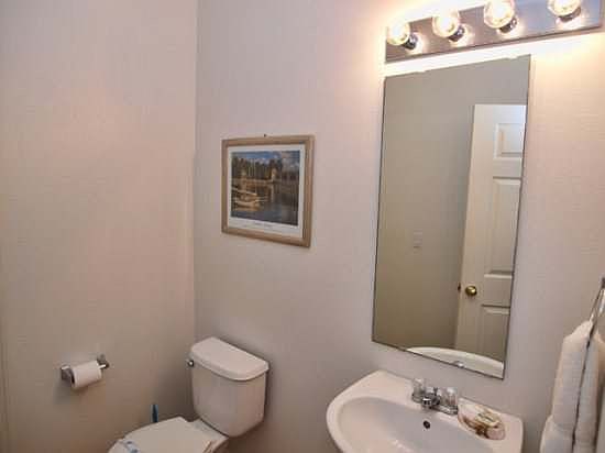 WB4P1682-Bathroom