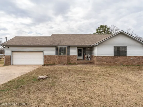 1041 Sunny Slope Dr, Alma, AR 72921