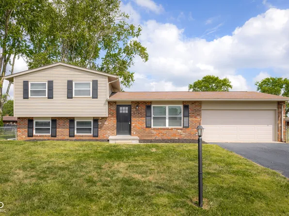 5140 Flintwood Ct, Columbus, IN 47203