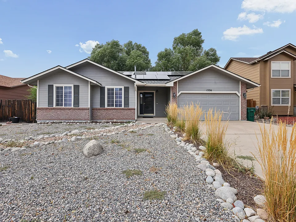 1336 Roseville Dr