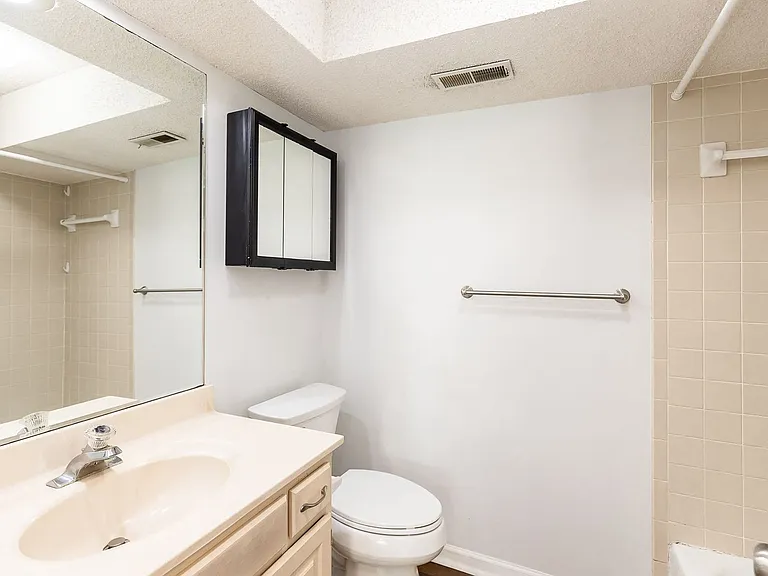 5870 Park St #9 — Photo 16