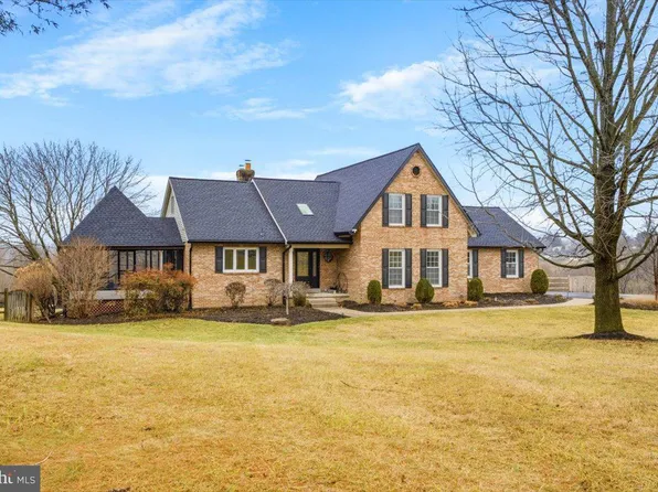 3293 N Hill Ct, Middletown, MD 21769