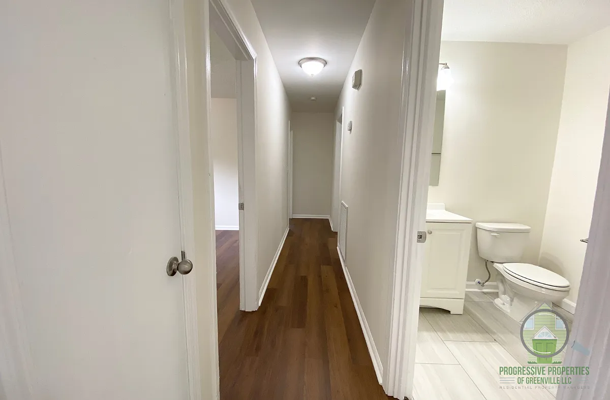 49 Maxie Ave. - 1 — Photo 4