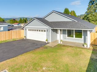 1002 11th Ave, Kelso, WA