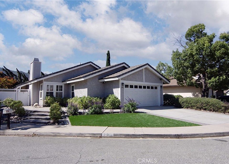 1st image of 80 Ilex Dr