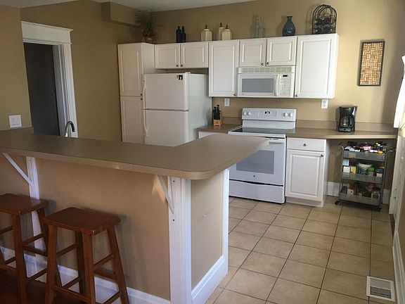 3rd image of 2619 Ida Ave