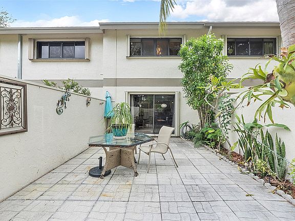 5th image of 3024 S Oakland Forest Drive #3103