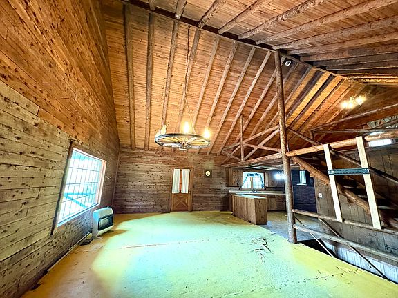 3rd image of 4965 Shady Rd