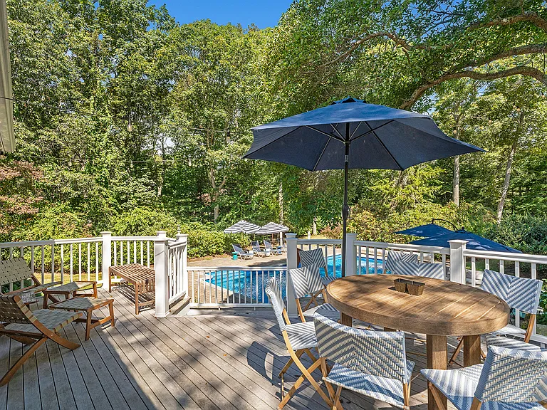 44 Midhampton Ave — Photo 4