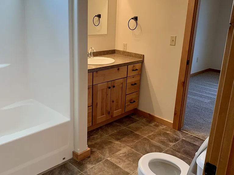 195 Silsbee Ave #2 — Photo 7
