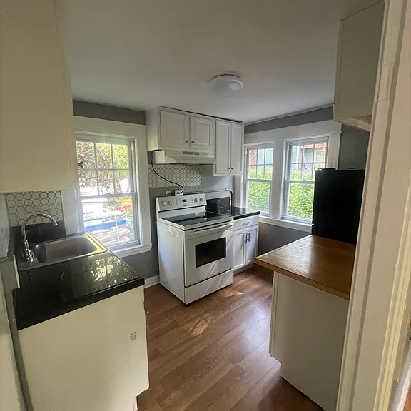 303 Lake Ave N #2 — Photo 4
