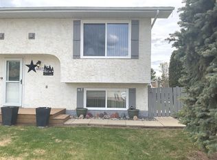 4607 NE 46th Ave, Mayerthorpe, AB T0E1N0