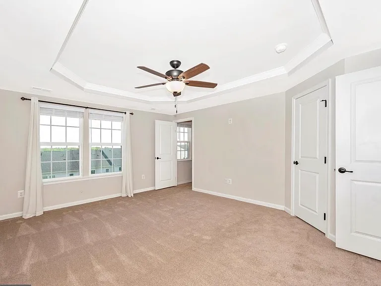 113 Montreal Way — Photo 7