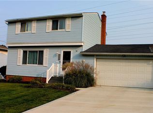 7451 Meadow Ln, Parma, OH