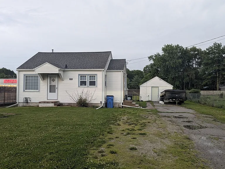 239 S Evans Rd — Photo 13