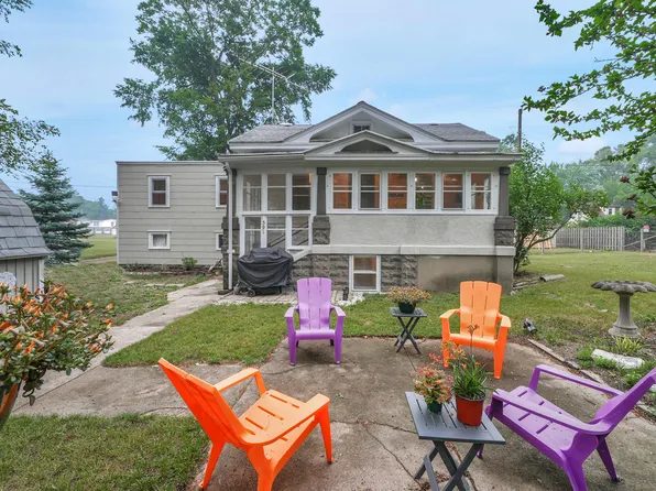 591 Blaine Ave, Benton Harbor, MI 49022