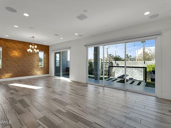 2nd image of 1552 N 68TH Place