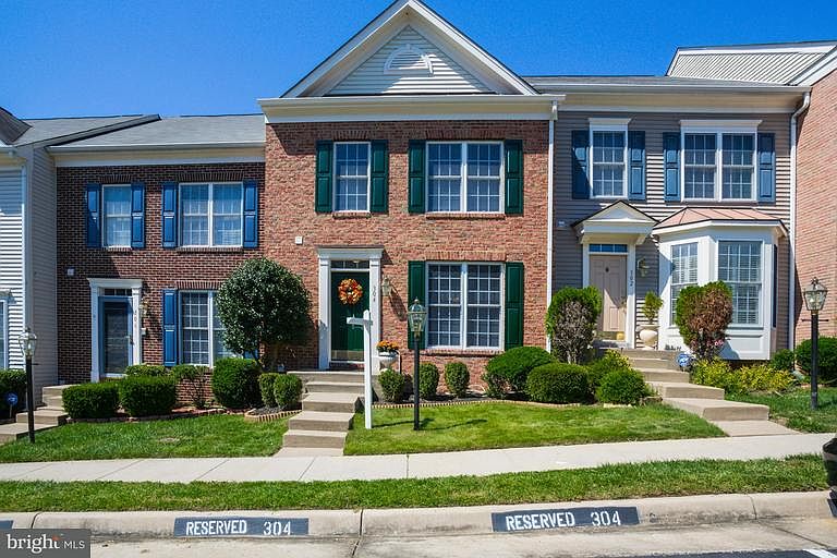 1st image of 304 Galway Ln